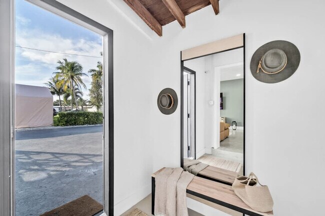 Building Photo - 6540 Park St