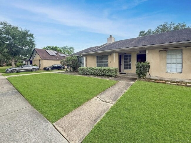 Building Photo - 19411 Lazy Valley Dr