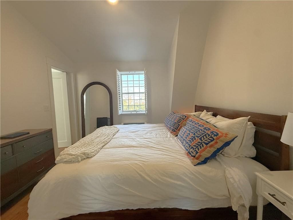 Building Photo - 4 Cliff Ave