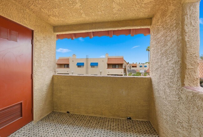 Building Photo - Beautiful 2 Bedroom Condo in China Town District