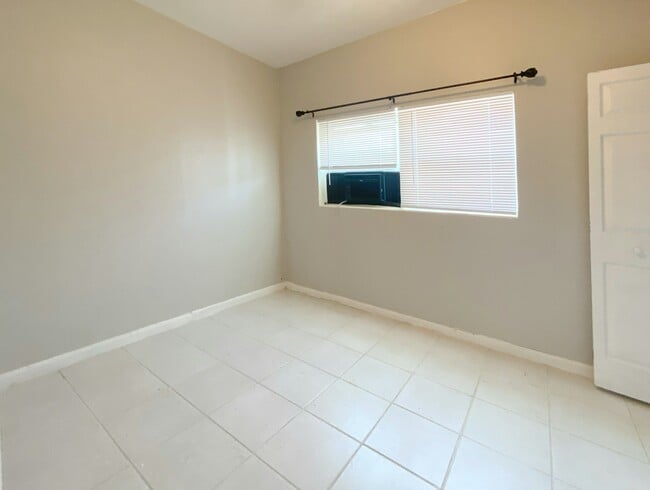 Building Photo - 7407 Hager Way