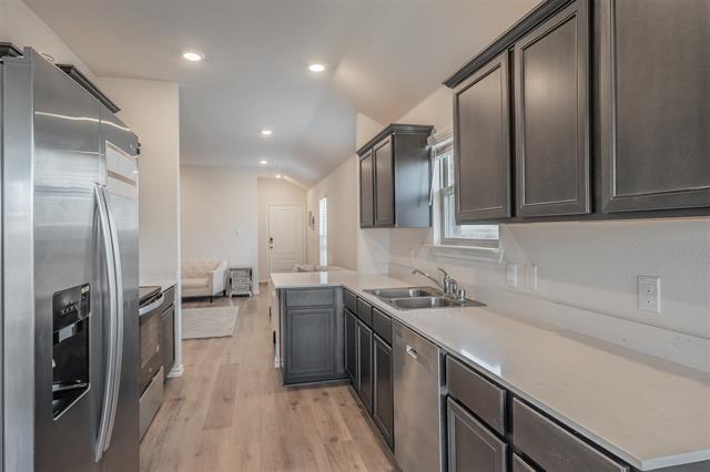 Building Photo - 1022 Rio Bravo Dr