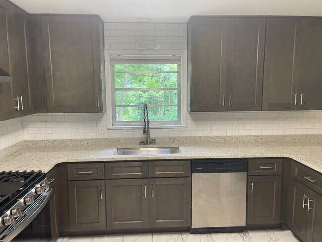 Building Photo - 3785 Pop Stone Cir
