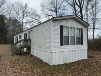 Building Photo - Single Wide in the Country