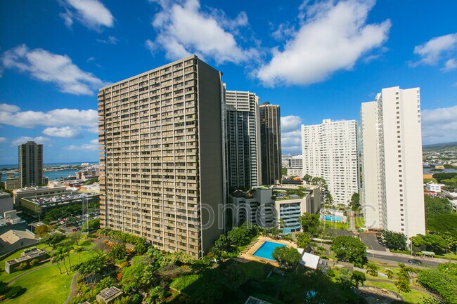 Building Photo - 55 S Kukui St