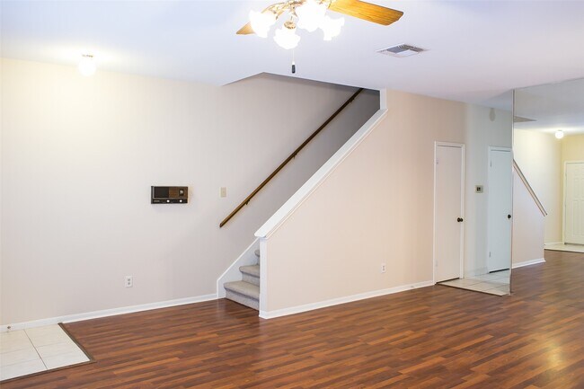 Building Photo - 3098 Holly Hall St