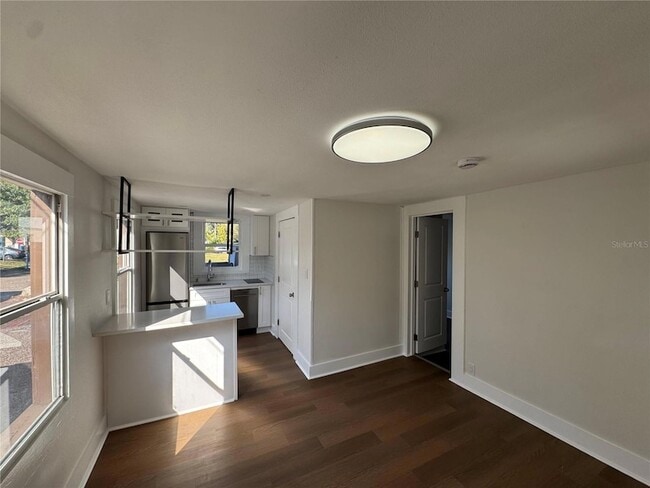 Building Photo - 333 9th Ave N