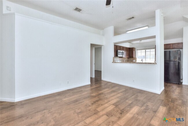 Building Photo - 2603 Remington Dr