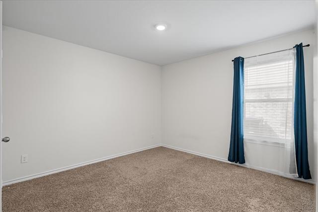 Building Photo - 217 Redbarn Ln