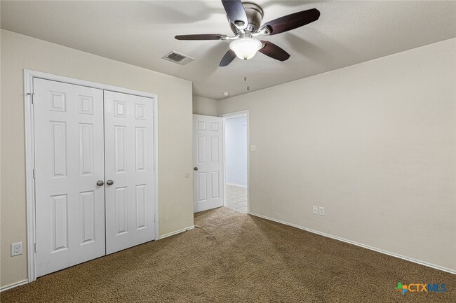 Building Photo - 5209 Ranch Meadow St