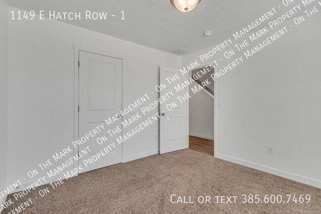 Building Photo - 1149 E Hatch Row