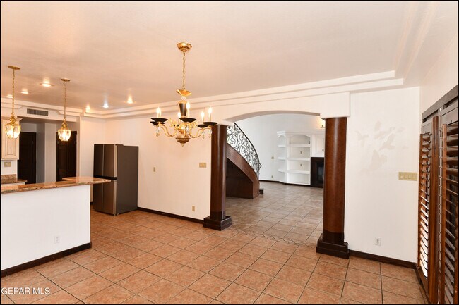 Building Photo - 7318 Corona Del Sol Dr
