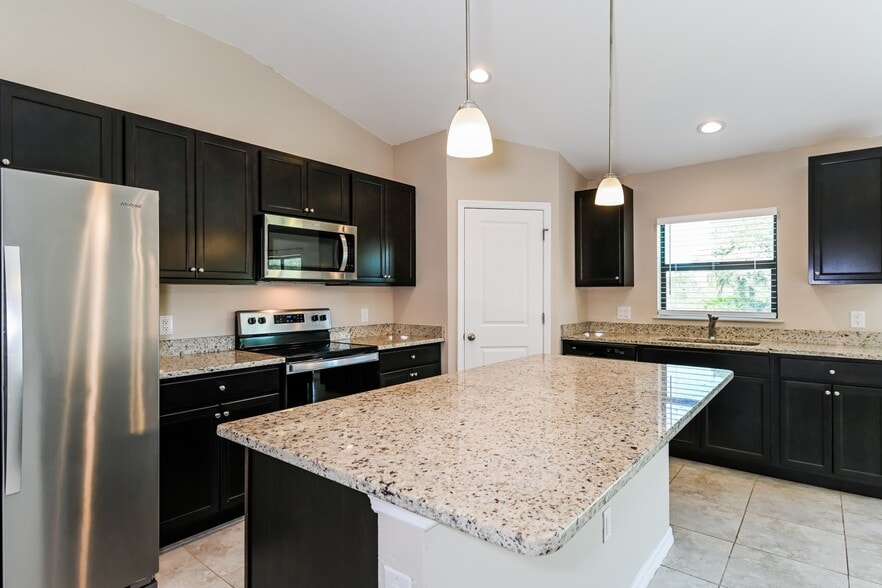 Building Photo - 3212 44th St W