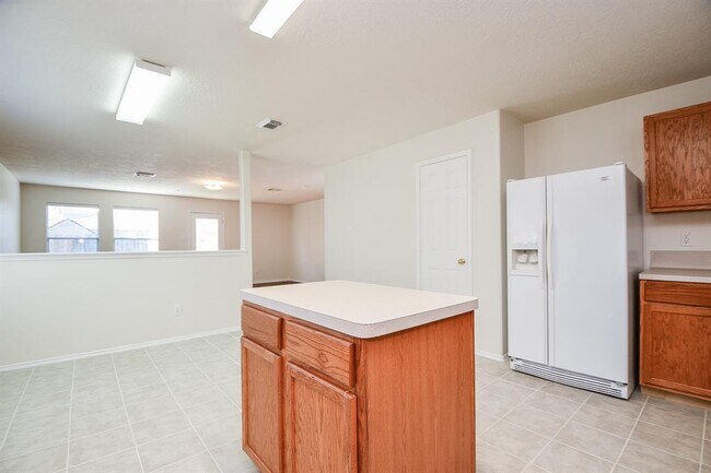 Building Photo - 19111 Yaupon Ranch Dr