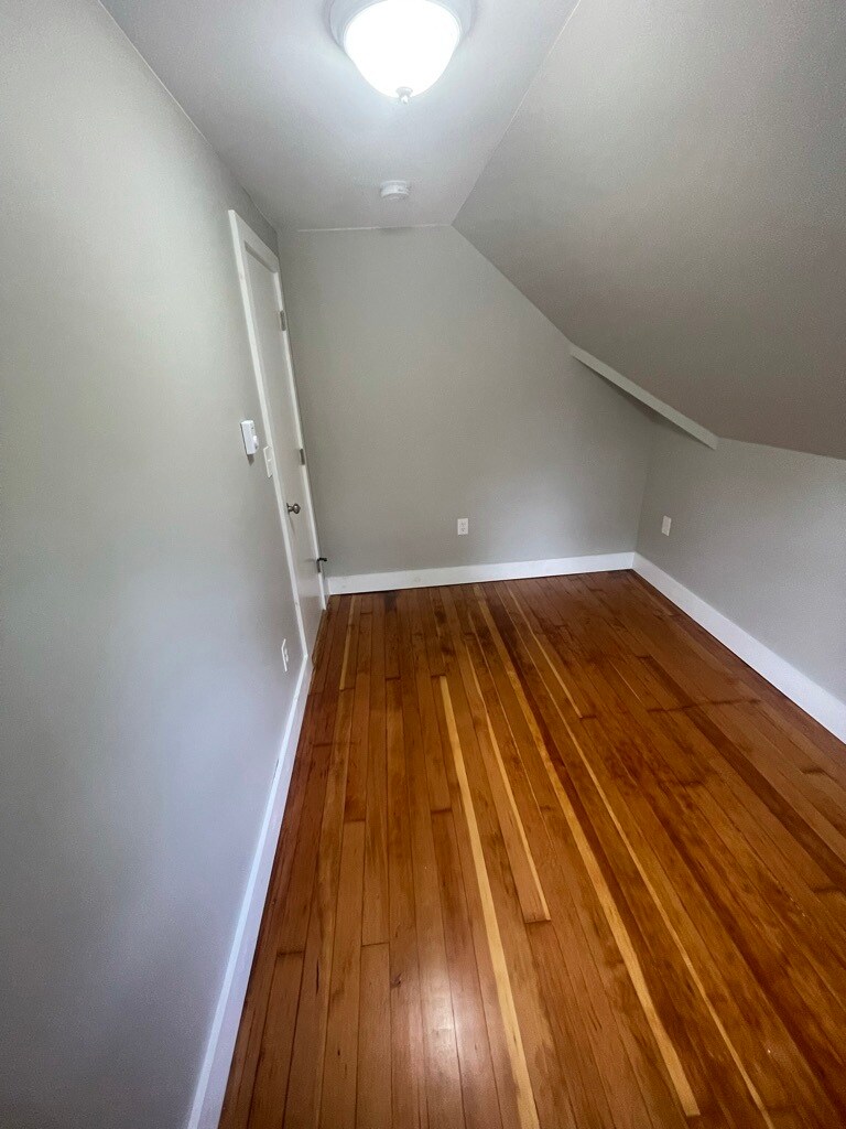 Building Photo - 188 S Orchard St