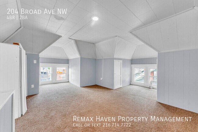 Building Photo - 204 Broad Ave NW