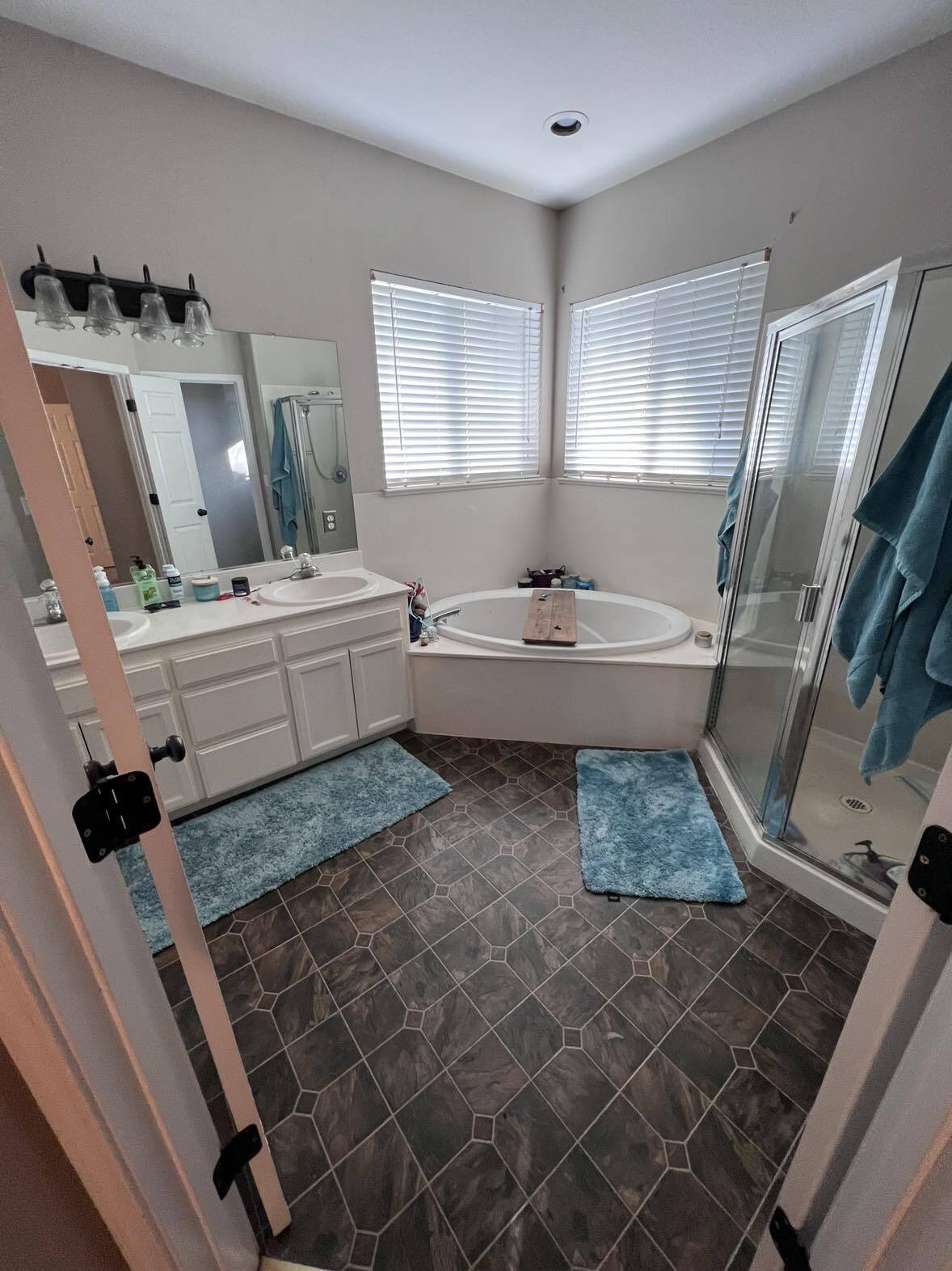 Master Bath - 1708 Nutshell Ct