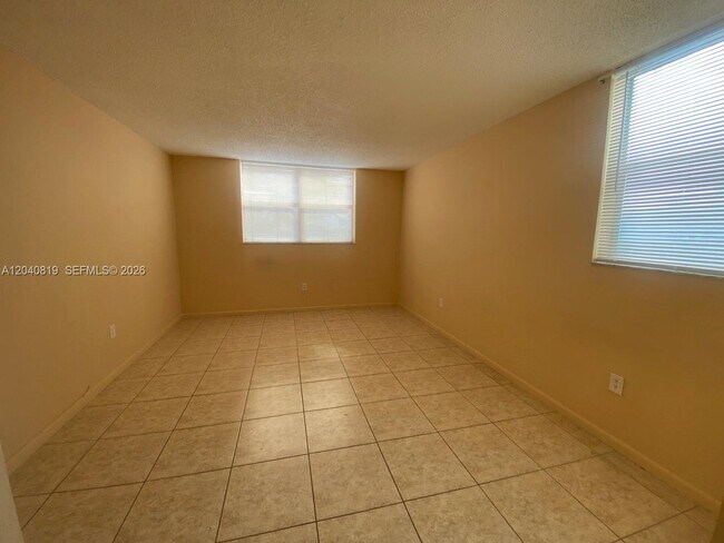 Building Photo - 1810 SW 81st Ave