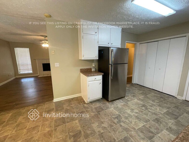 Building Photo - 837 Cochise Trail SE