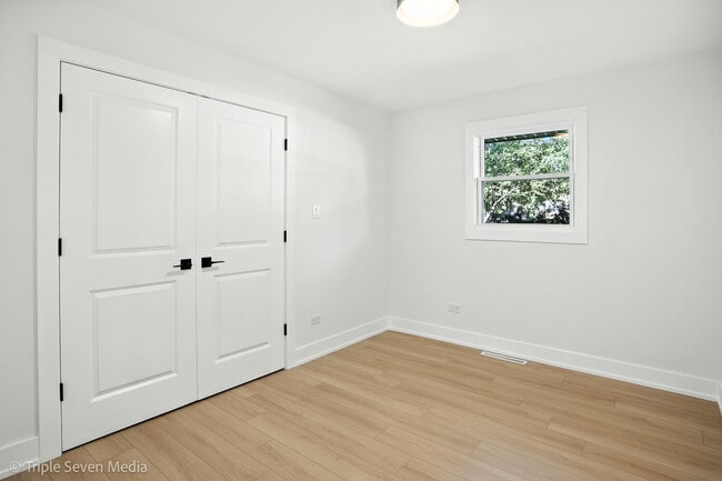 Building Photo - 8053 Newland Ave