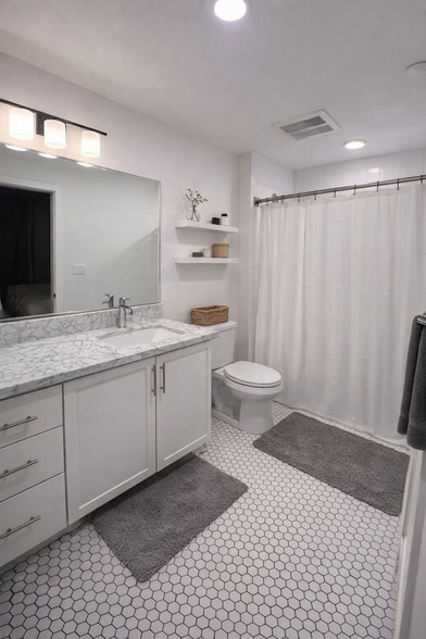 Master Bathroom - 10300 San Pablo Ave