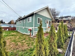 Building Photo - 3632 W G St