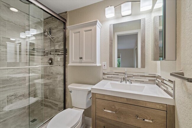 Building Photo - 6400 18th Ave N