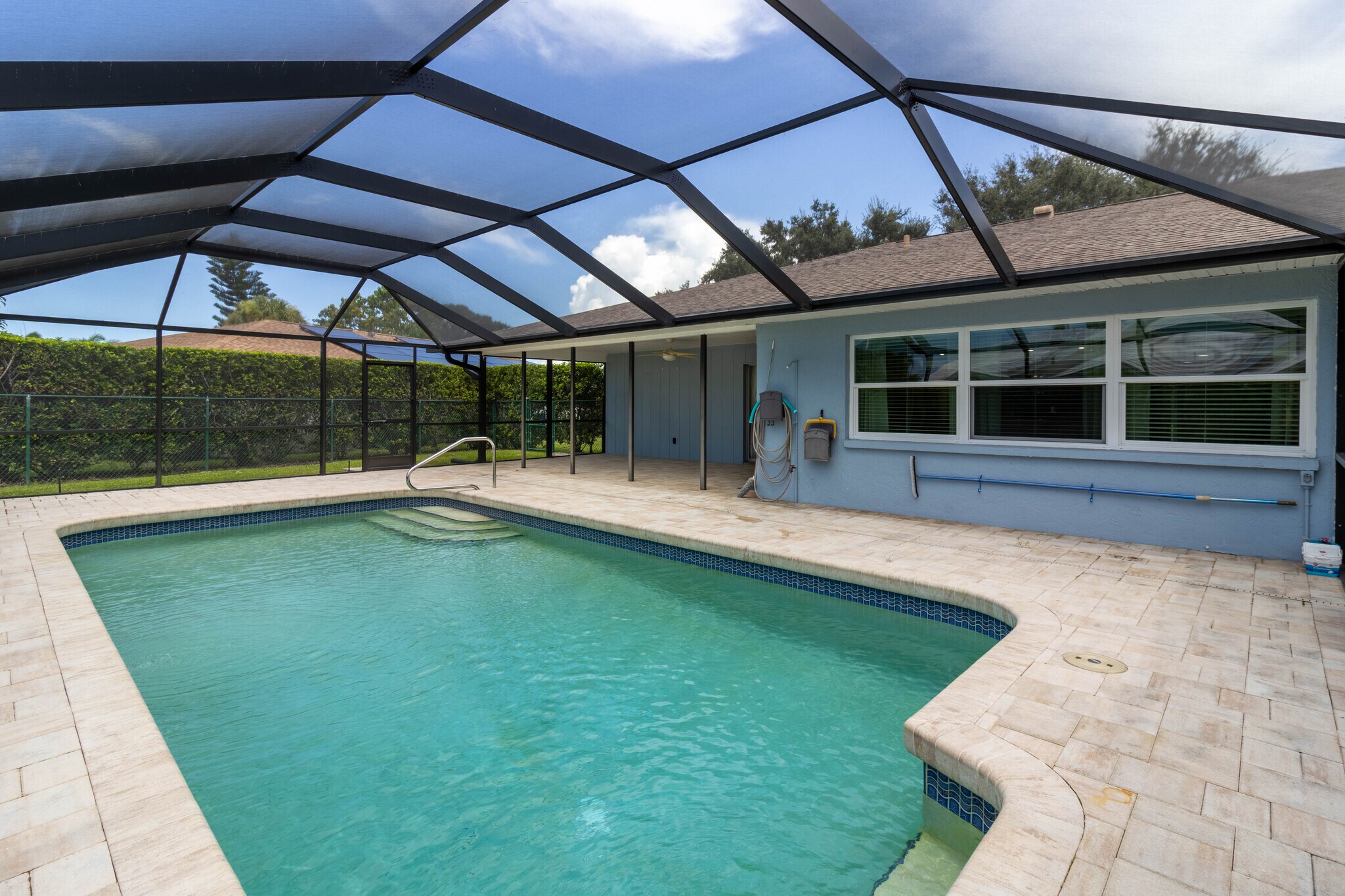 Building Photo - 1036 N Cypress Point Dr