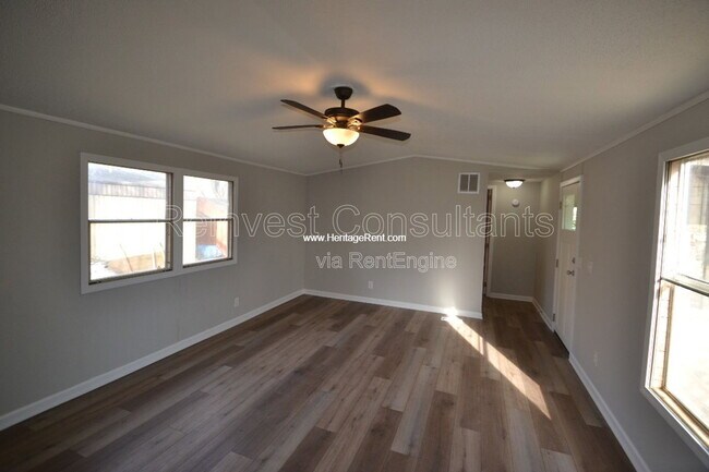 Building Photo - 11049 Stephens Rd