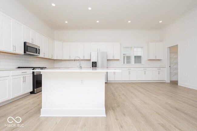 Building Photo - 15384 Cardonia Rd