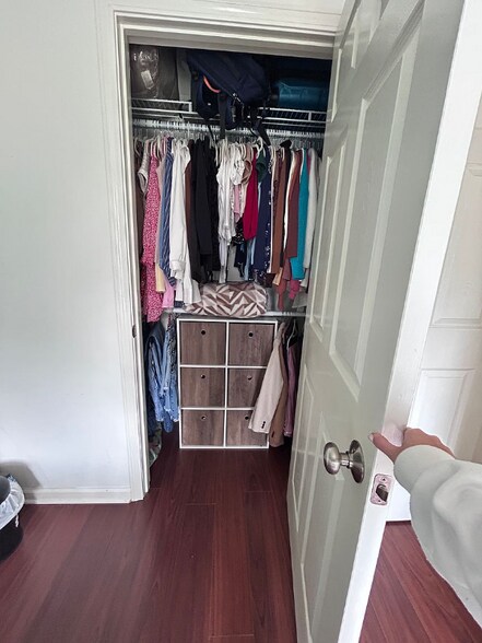 Building Photo - 1030 Woodland Dr