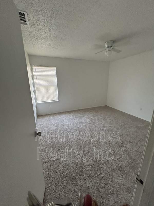 Building Photo - 111 Pine Meadow Dr