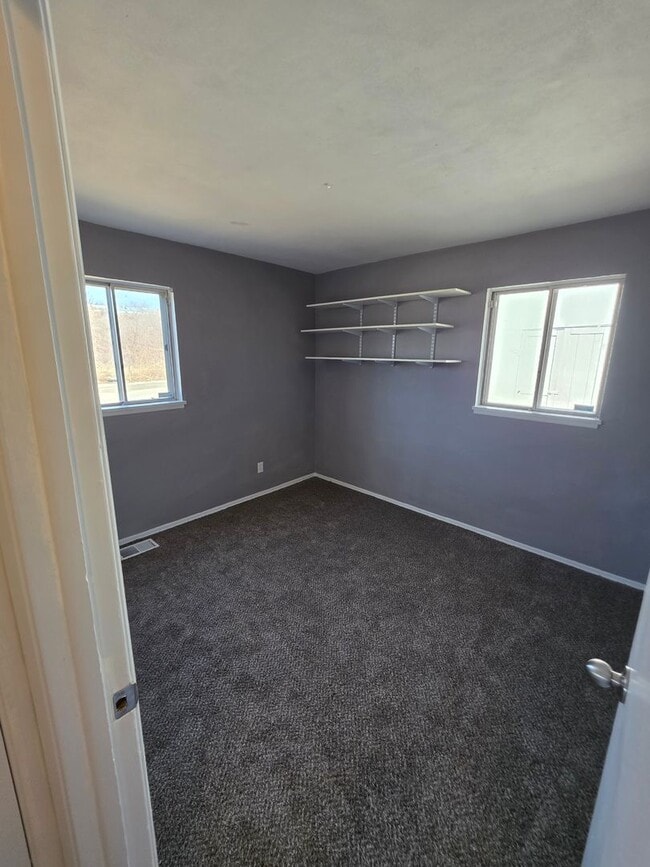 Building Photo - LIMITED TIME**1/2 OFF DEPOSIT**