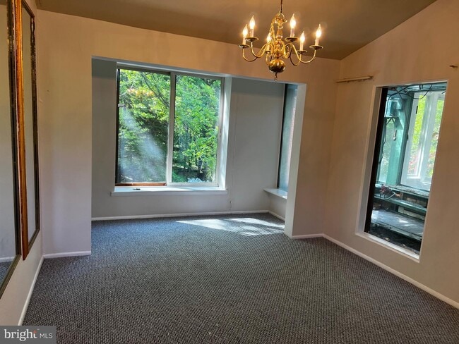Building Photo - 50 Stonegate Dr