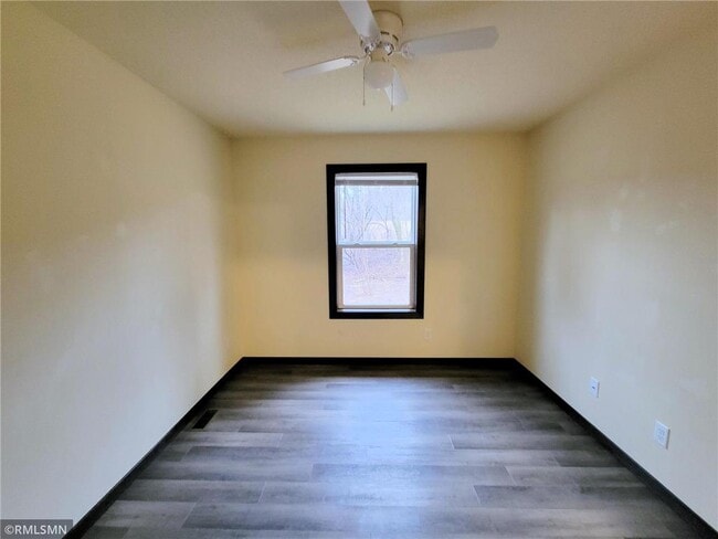 Building Photo - 303 S Wasson Ln