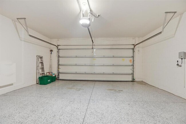 Building Photo - 531 Lazio Cir