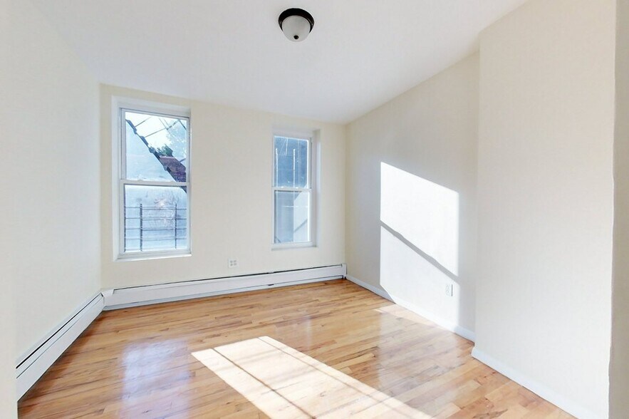 Building Photo - 106 Rockaway Ave