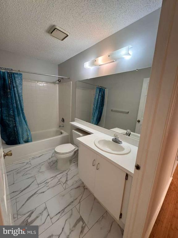 Building Photo - 34 Feiler Ct