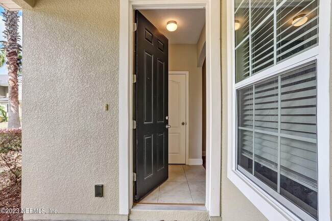 Building Photo - 4220 Plantation Oaks Blvd