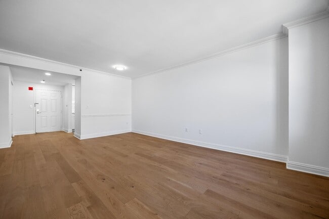 Building Photo - 2 Constitution Ct