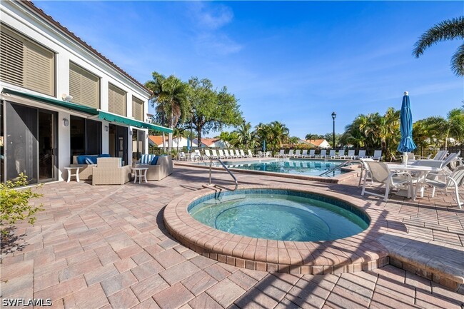 Building Photo - 565 Beachwalk Cir