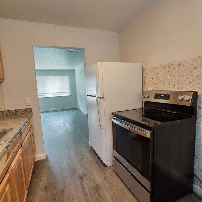 Building Photo - 2 Bedroom in North Boulder Triplex