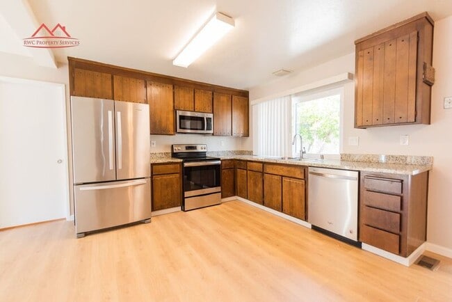 Building Photo - 1377 Spoonbill Way