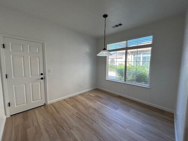 Building Photo - 5208 Harness Ct