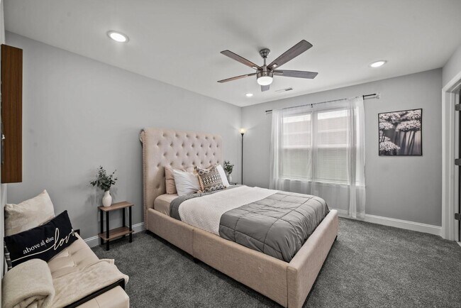 Building Photo - 508 Watauga Ave