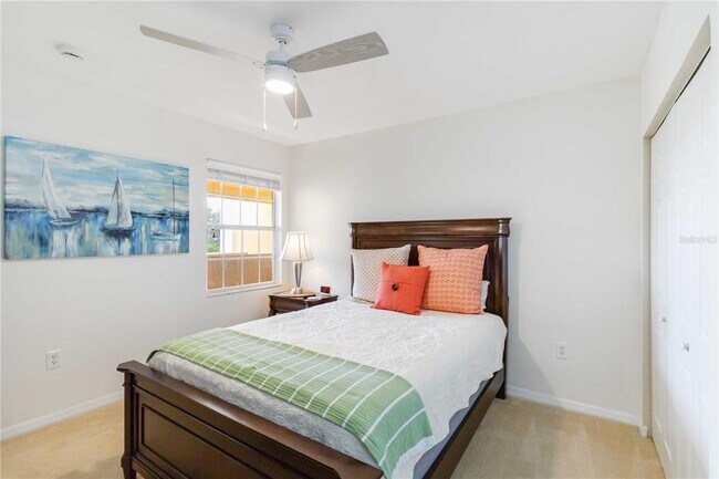 Building Photo - 1050 Villagio Cir