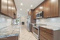 Building Photo - 5998 N 78th St