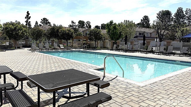 Building Photo - 8382 E Truckee Way