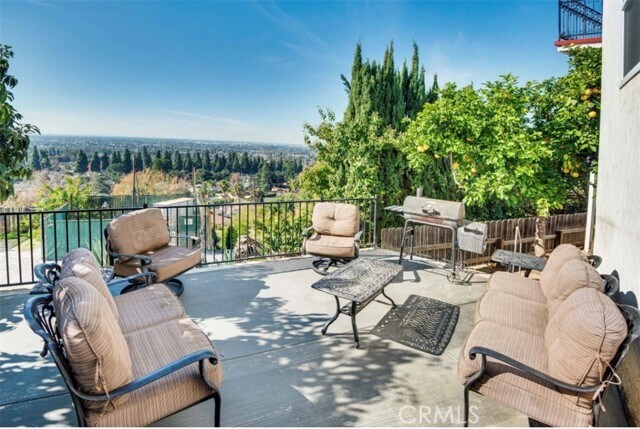 Building Photo - 12016 Rideout Way