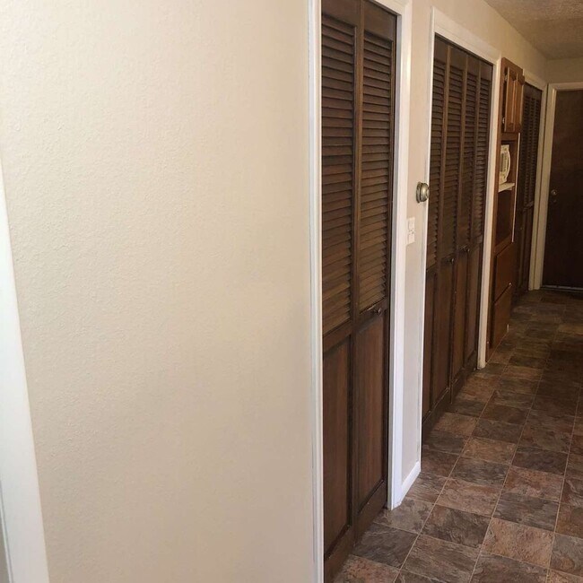 Building Photo - Beautiful Home in an Excellent Location!